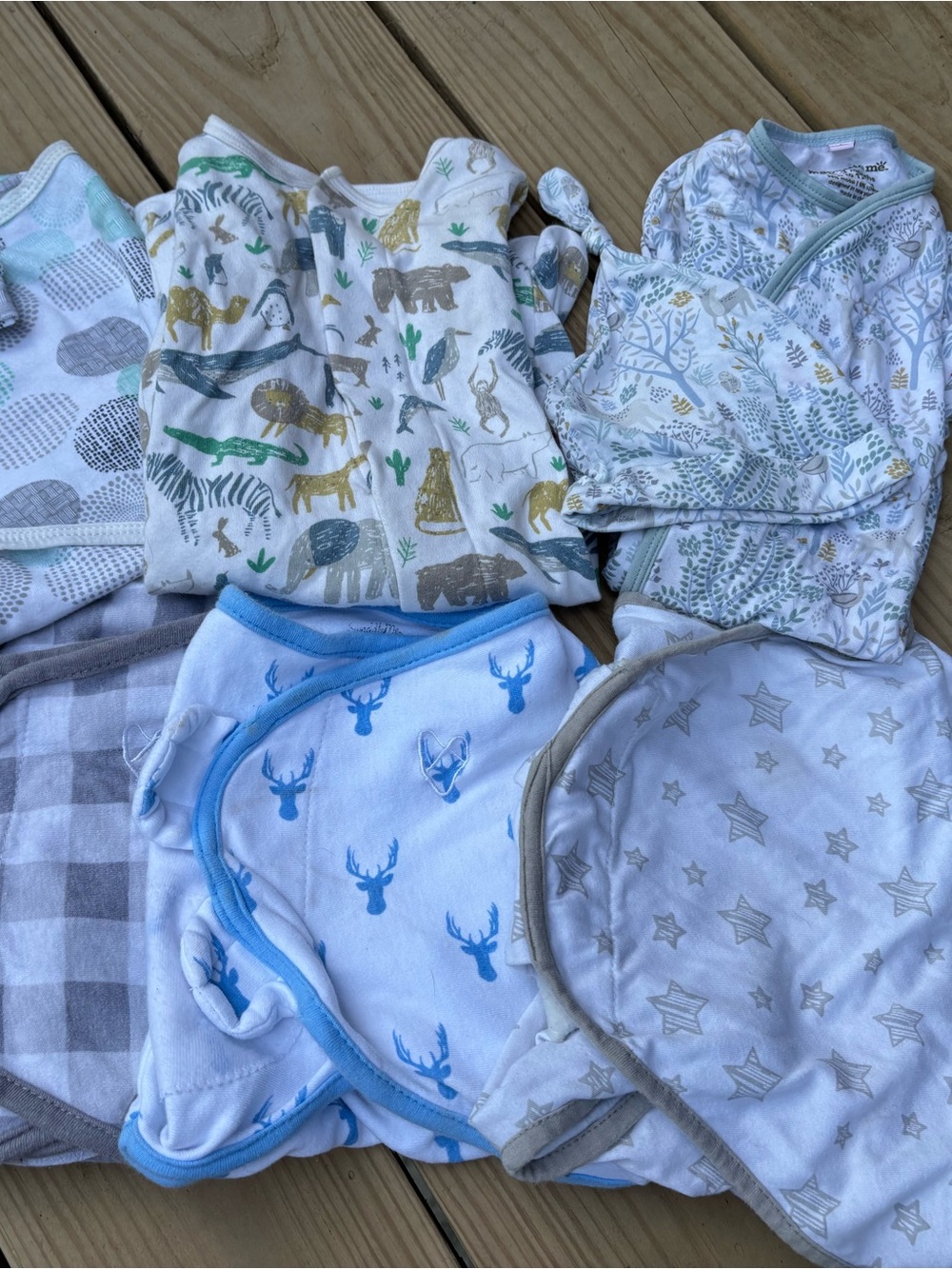 6 Pieces: Two MagnetMe + Two SwaddleMe + a Biloban + a no name swaddle